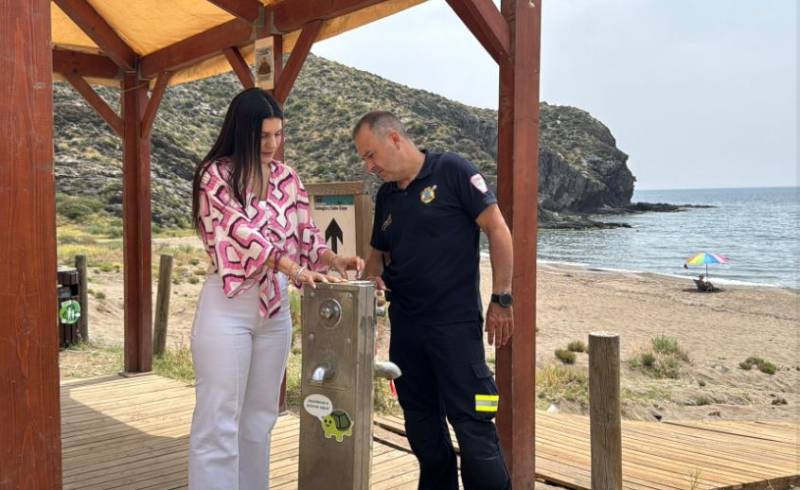 Lorca spruces up its beaches for summer in the sun