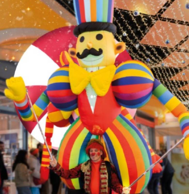 December 20 Santa Claus Parade in Orihuela Costa