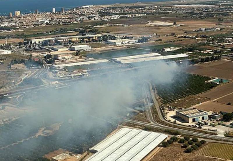 Smoke fills skies over San Javier as twin fires break out along the AP-7